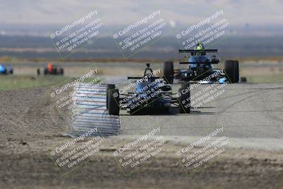 media/Oct-26-2025-CalClub SCCA (Sun) [[8ce1e69566]]/Group 3/Grapevine/